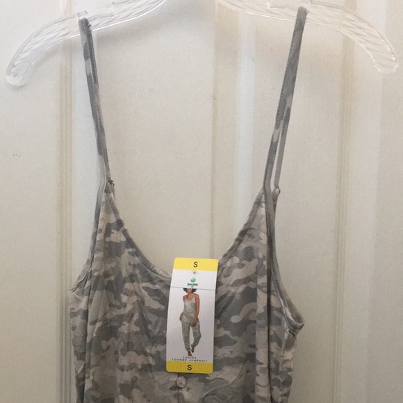 LADIES’ NWT honeydew Grey Camo Lounge Jumpsuit (S) - Picture 3 of 16